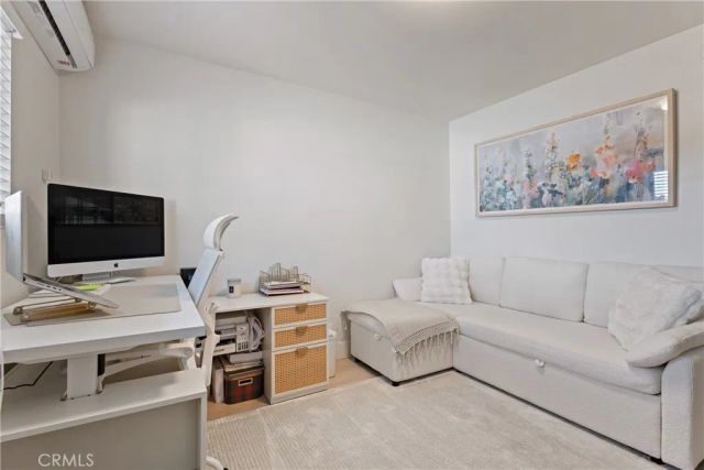 4427 Camero Avenue 4, Los Angeles, CA 90027