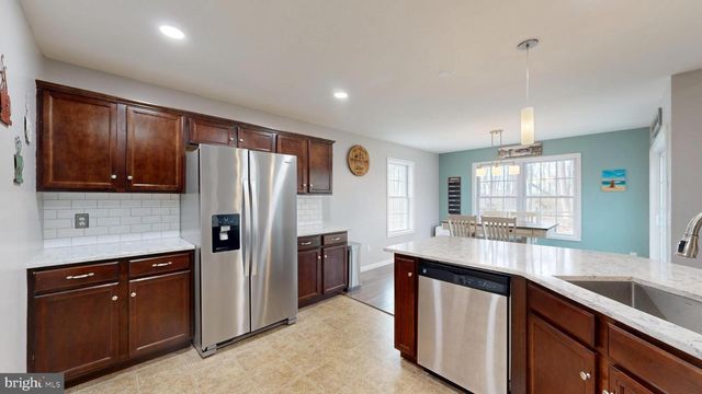 202 E BUCK POINT RD, Clayton, DE 19938