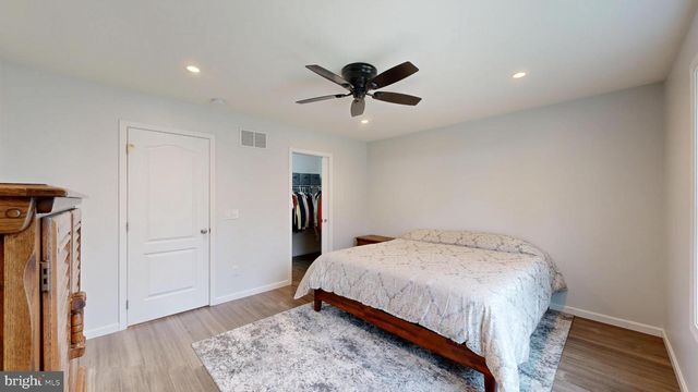 202 E BUCK POINT RD, Clayton, DE 19938