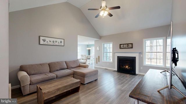 202 E BUCK POINT RD, Clayton, DE 19938