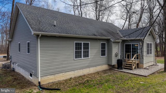 202 E BUCK POINT RD, Clayton, DE 19938