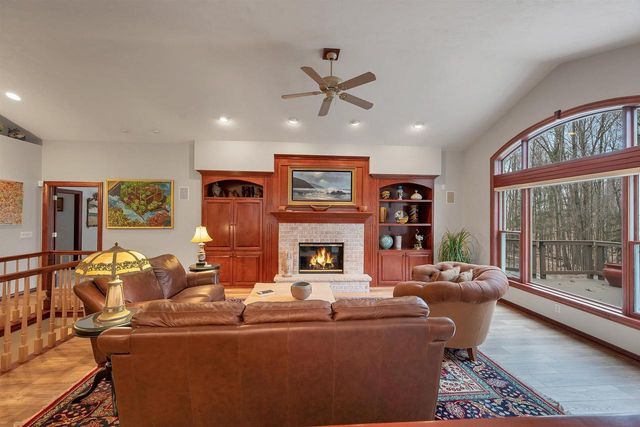 3877 SANDHILL DRIVE, Pulaski, WI 54162