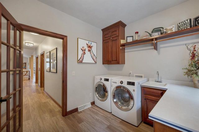 3877 SANDHILL DRIVE, Pulaski, WI 54162