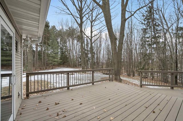 3877 SANDHILL DRIVE, Pulaski, WI 54162