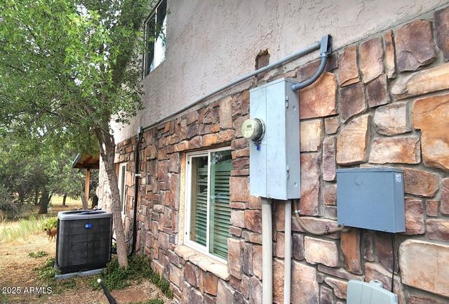 184 E HILLTOP Drive, Young, AZ 85554