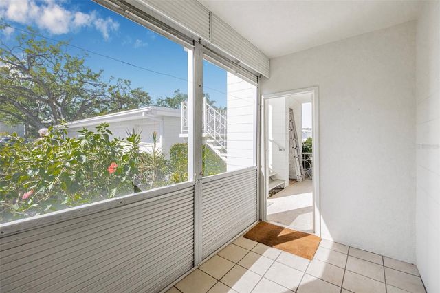 615 10TH AVENUE NE 1, St Petersburg, FL 33701