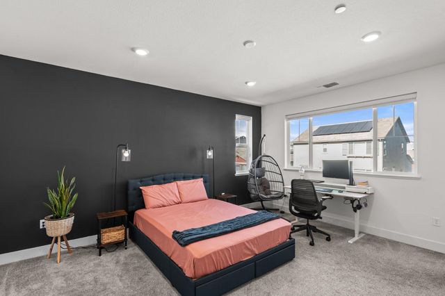 3394 Discovery Dr, Folsom, CA 95630