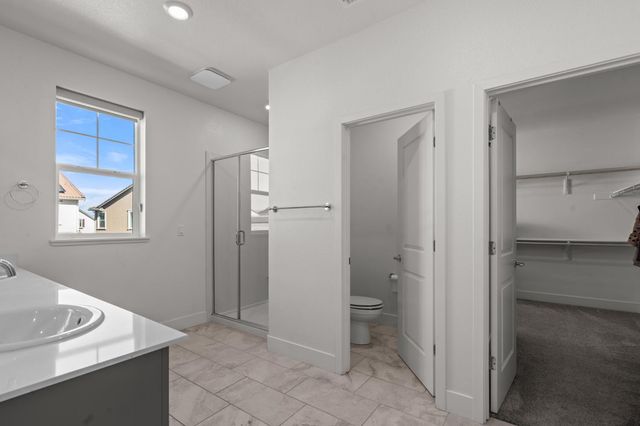 3394 Discovery Dr, Folsom, CA 95630