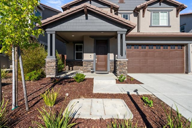 3394 Discovery Dr, Folsom, CA 95630