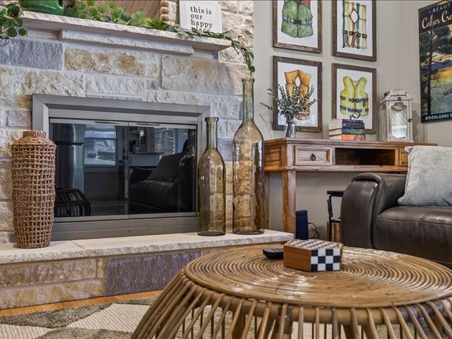 1805 Oak Shore Drive, Tool, TX 75143