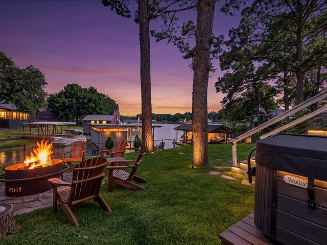 1805 Oak Shore Drive, Tool, TX 75143
