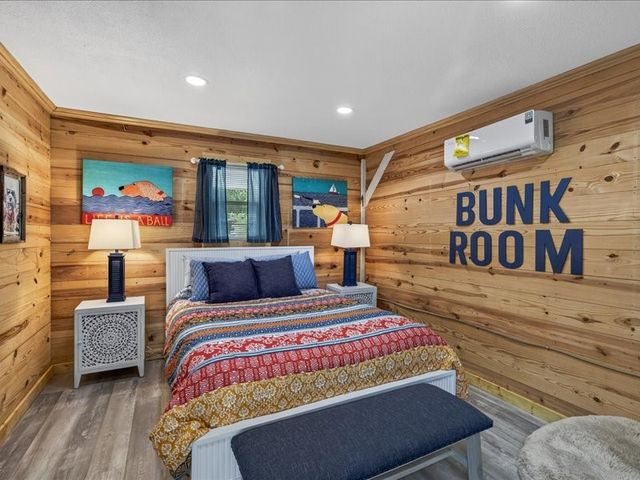 1805 Oak Shore Drive, Tool, TX 75143