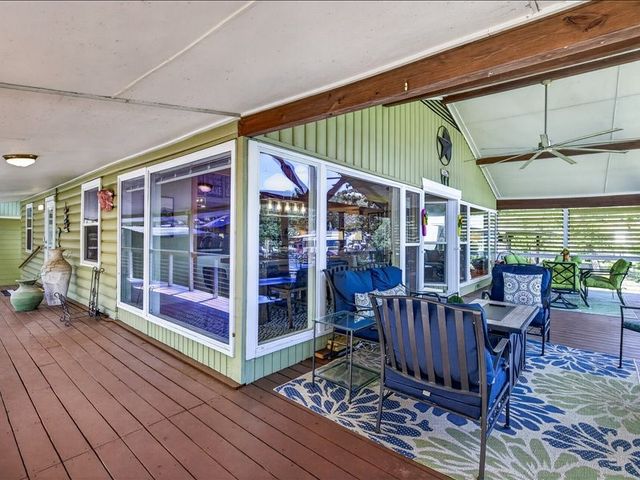 1805 Oak Shore Drive, Tool, TX 75143