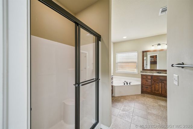 18610 E 42nd Place, Tulsa, OK 74134