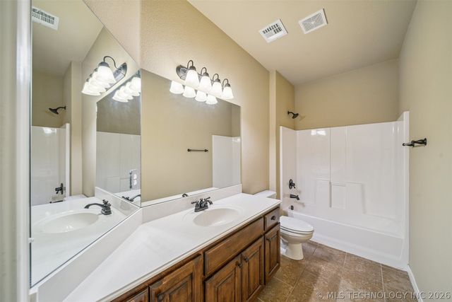 18610 E 42nd Place, Tulsa, OK 74134