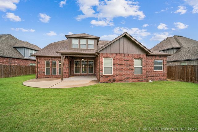 18610 E 42nd Place, Tulsa, OK 74134