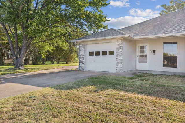 110 Lee Street, Farmersville, TX 75442
