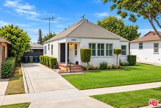 10513 Cimarron Street, Los Angeles, CA 90047