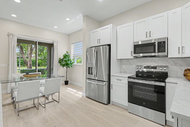 7832 Rockford Road, Boynton Beach, FL 33472