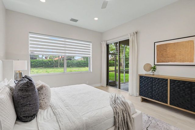 7832 Rockford Road, Boynton Beach, FL 33472