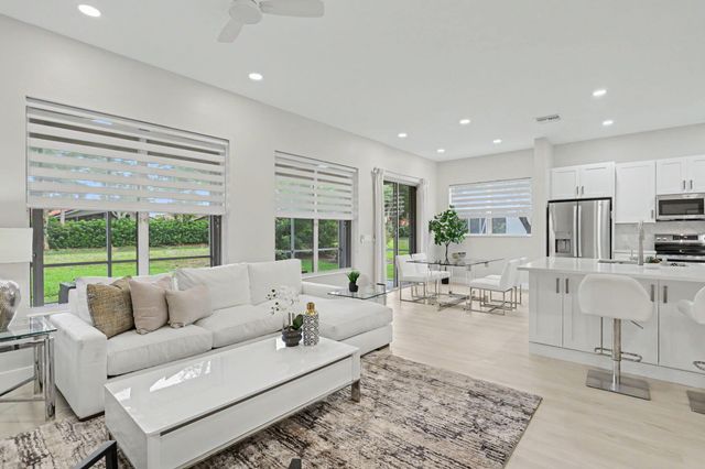 7832 Rockford Road, Boynton Beach, FL 33472