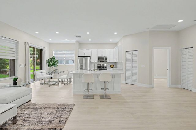 7832 Rockford Road, Boynton Beach, FL 33472