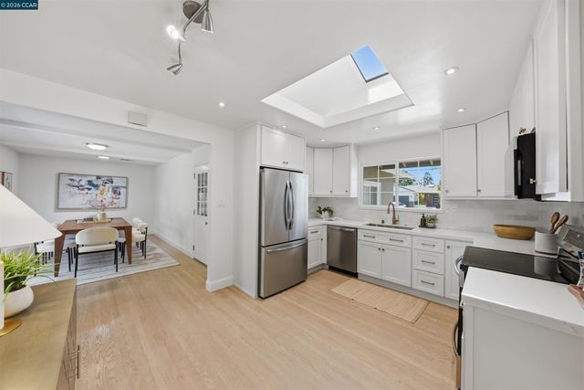 2282 Charlotte Ave, Concord, CA 94518