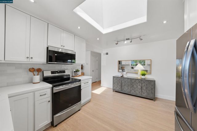2282 Charlotte Ave, Concord, CA 94518