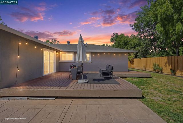 2282 Charlotte Ave, Concord, CA 94518