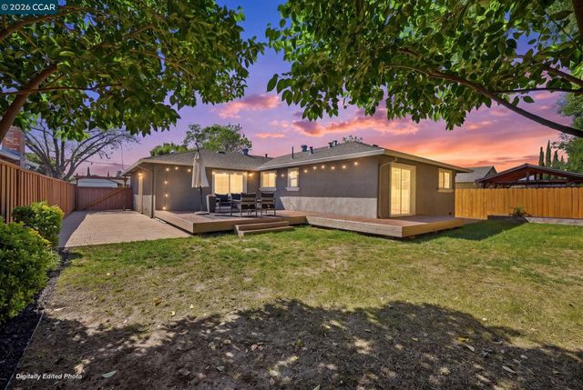 2282 Charlotte Ave, Concord, CA 94518