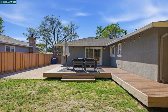 2282 Charlotte Ave, Concord, CA 94518