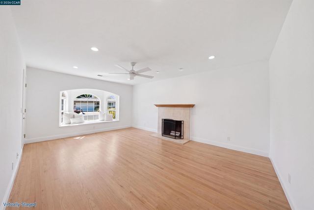 2282 Charlotte Ave, Concord, CA 94518
