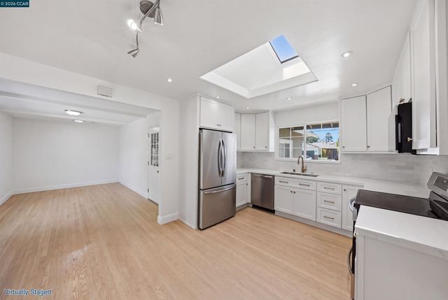 2282 Charlotte Ave, Concord, CA 94518