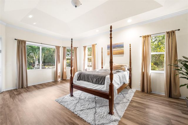 5804 NW 88th Manor, Parkland, FL 33067