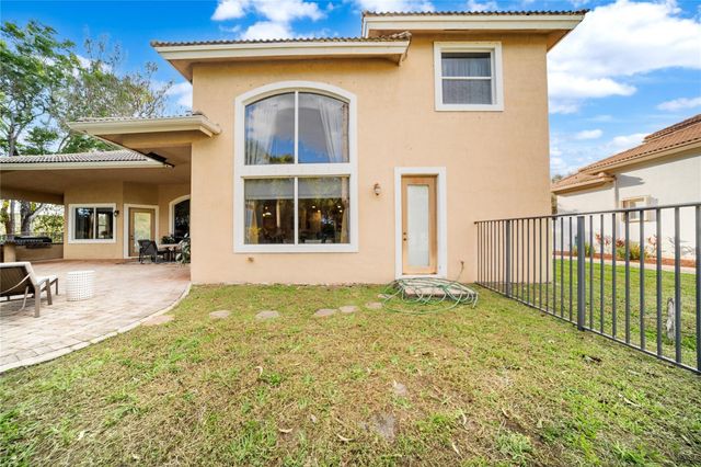 5804 NW 88th Manor, Parkland, FL 33067