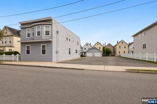 25 Grunwald Street, Clifton, NJ 07013