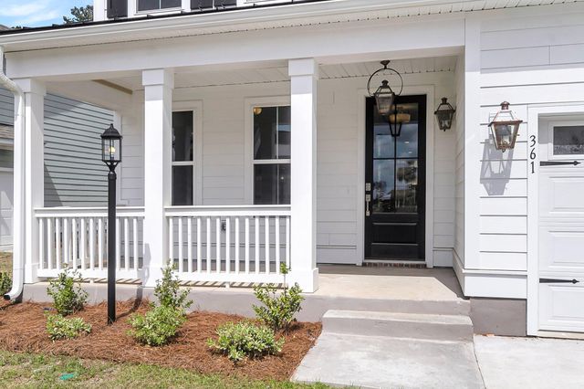 5 Tuggle Lane Drive, Ridgeville, SC 29472