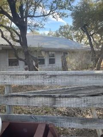 7371 Miller Creek Loop LOOP, Johnson City, TX 78636