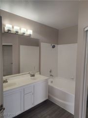 7712 Constanso Avenue 202, Las Vegas, NV 89128