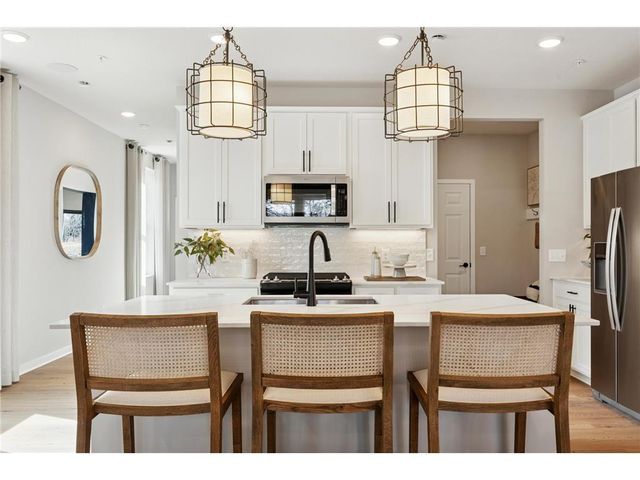10379 Glacier Lane N, Maple Grove, MN 55369