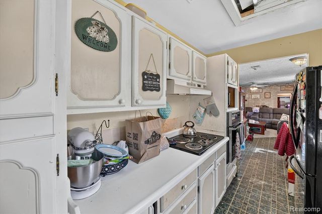 6260 Beth, Brighton, MI 48116