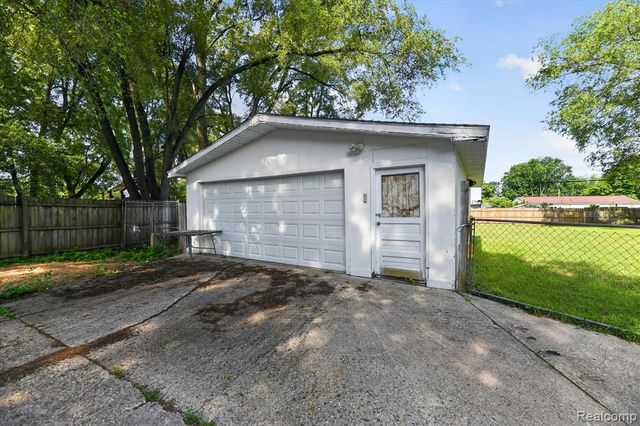 6260 Beth, Brighton, MI 48116
