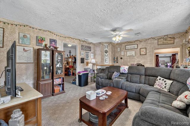 6260 Beth, Brighton, MI 48116