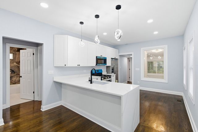 312 E 136th Street, Chicago, IL 60827