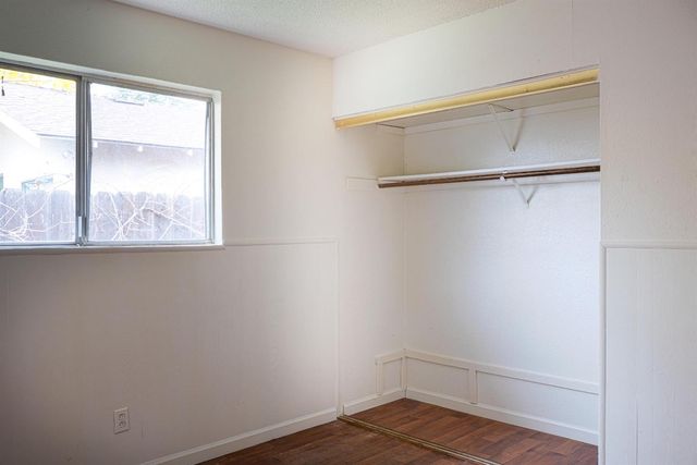 1740 Sandalwood Dr, Stockton, CA 95210