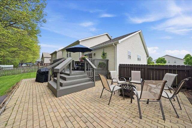 1938 Cory Lane, Chesterton, IN 46304