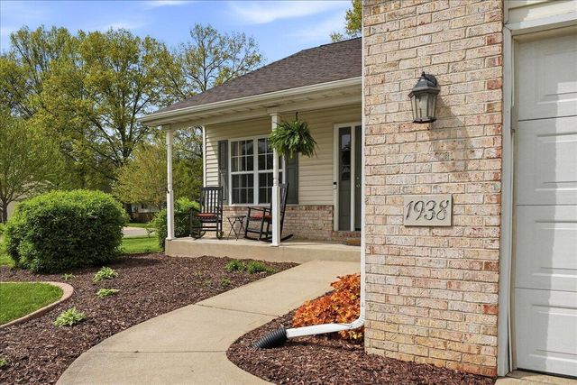 1938 Cory Lane, Chesterton, IN 46304