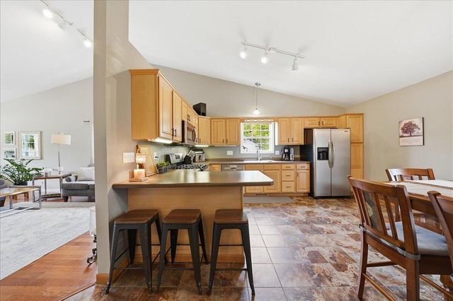 1938 Cory Lane, Chesterton, IN 46304