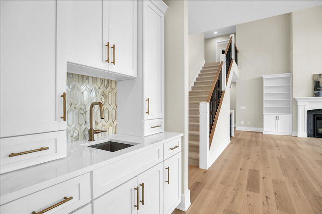 2709 Castlerock Drive, Urbana, IL 61802