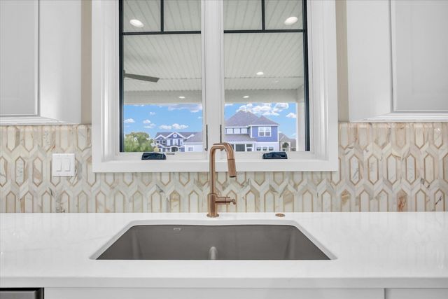 2709 Castlerock Drive, Urbana, IL 61802